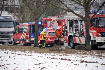 Ostfildern-Kemnat: Chemieunfall sorgt fuer Grosseinsatz der Feuerwehr